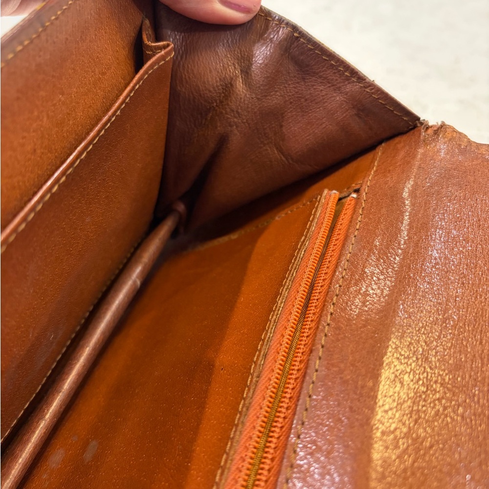 Designer Monogram Vintage Leather Clutch Bag - Picture 12 of 14